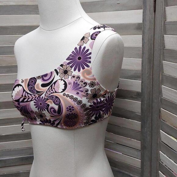 Floral Printed One-Shoulder Side-Shirred Bikini Top | Salt + Cove | Medium - Picture 3 of 8